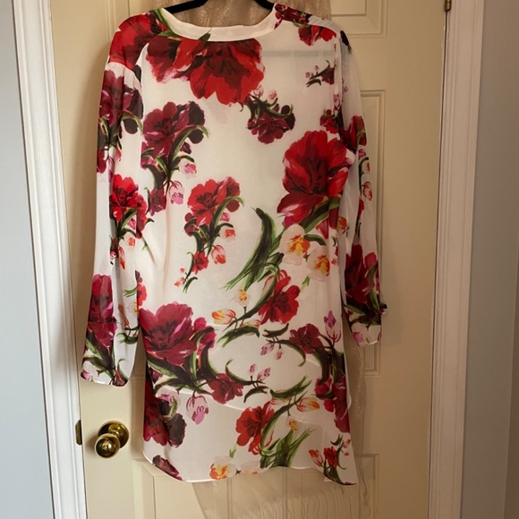 Flowery tunic - Picture 2 of 2